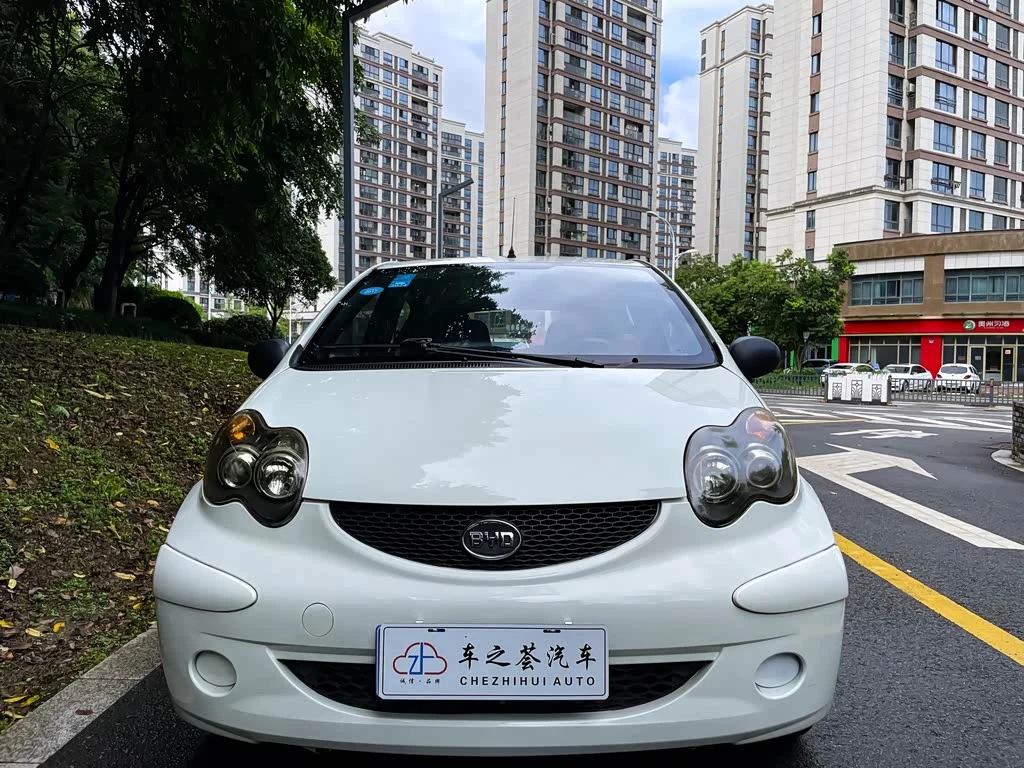 BYD F0