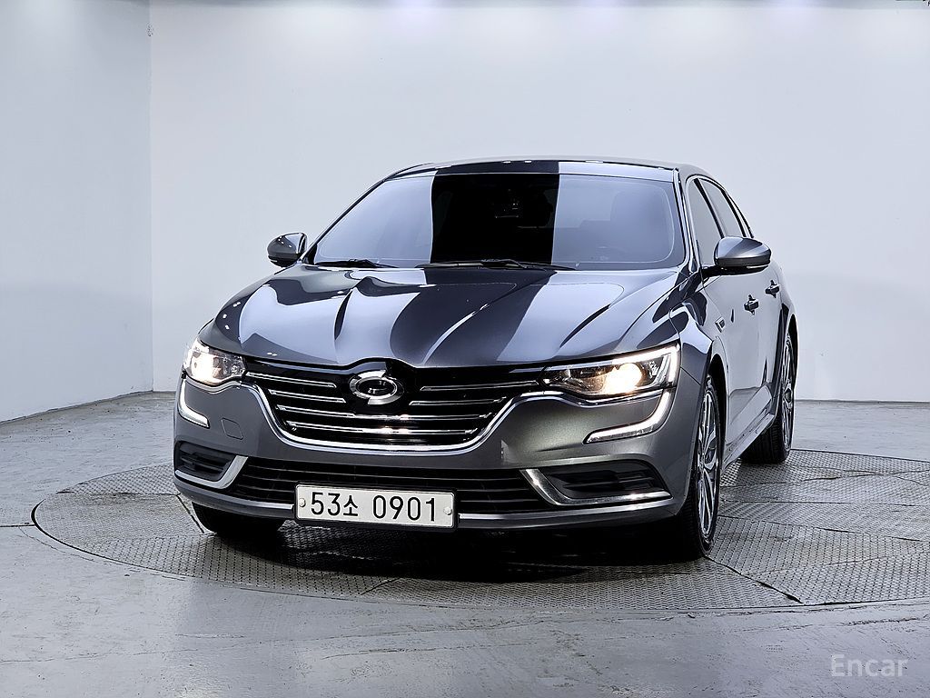 Renault SM6