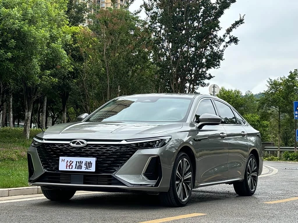 Chery Arrizo 8