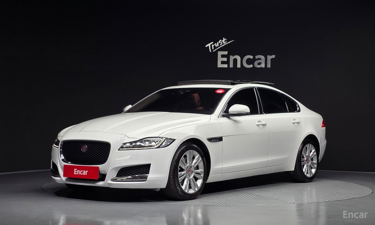 Jaguar XF