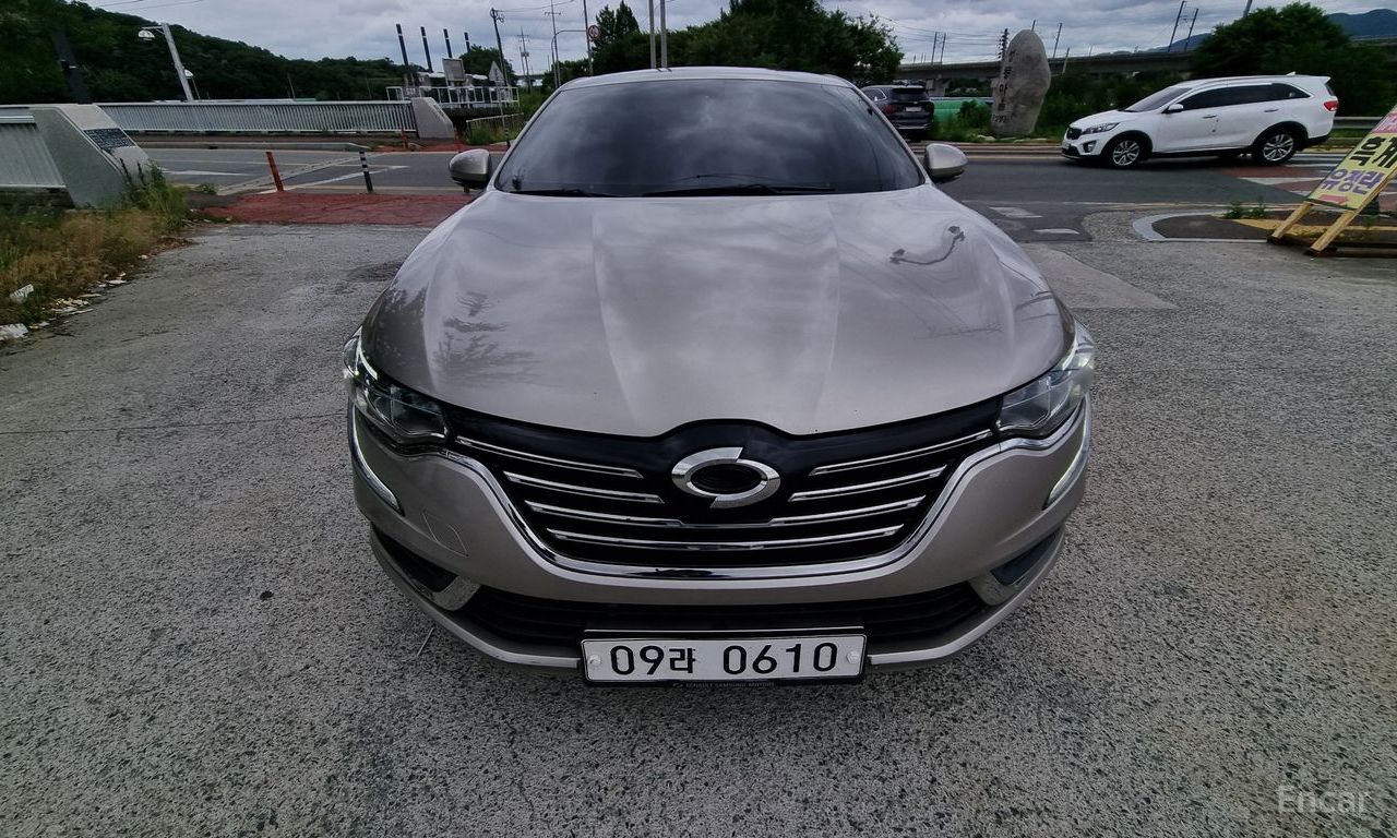 Renault SM6