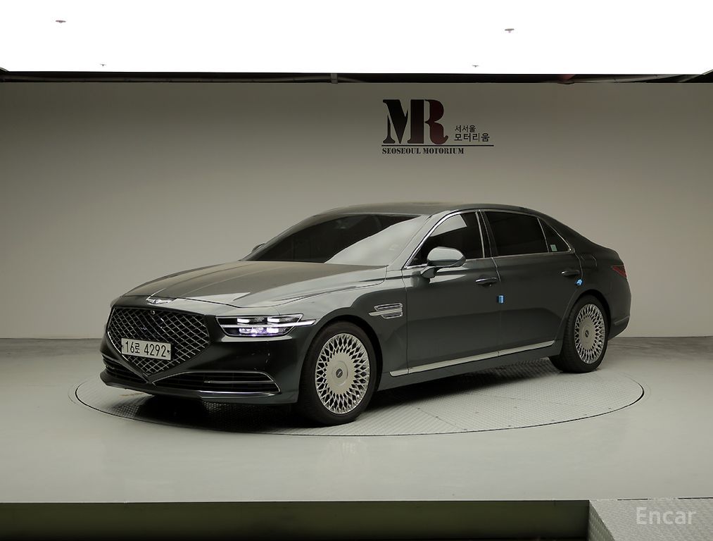Genesis G90