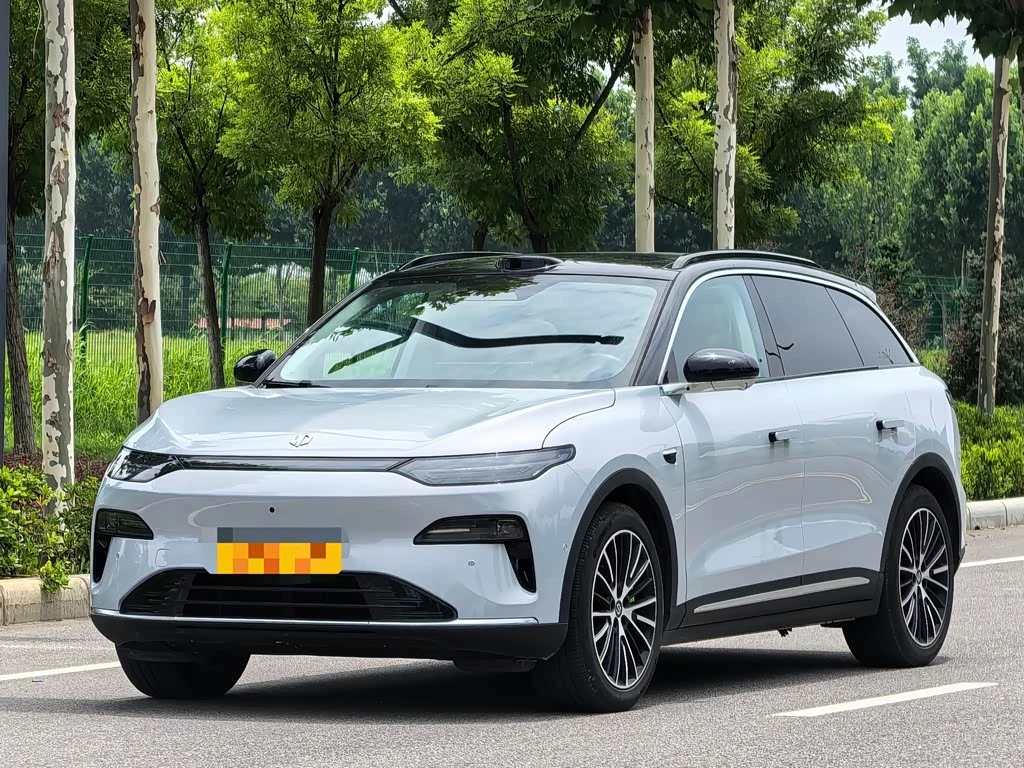 Leapmotor C11