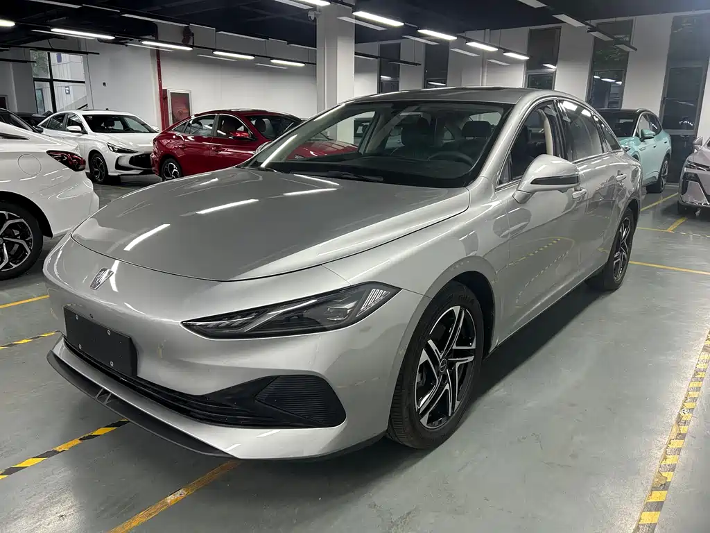 Roewe D7