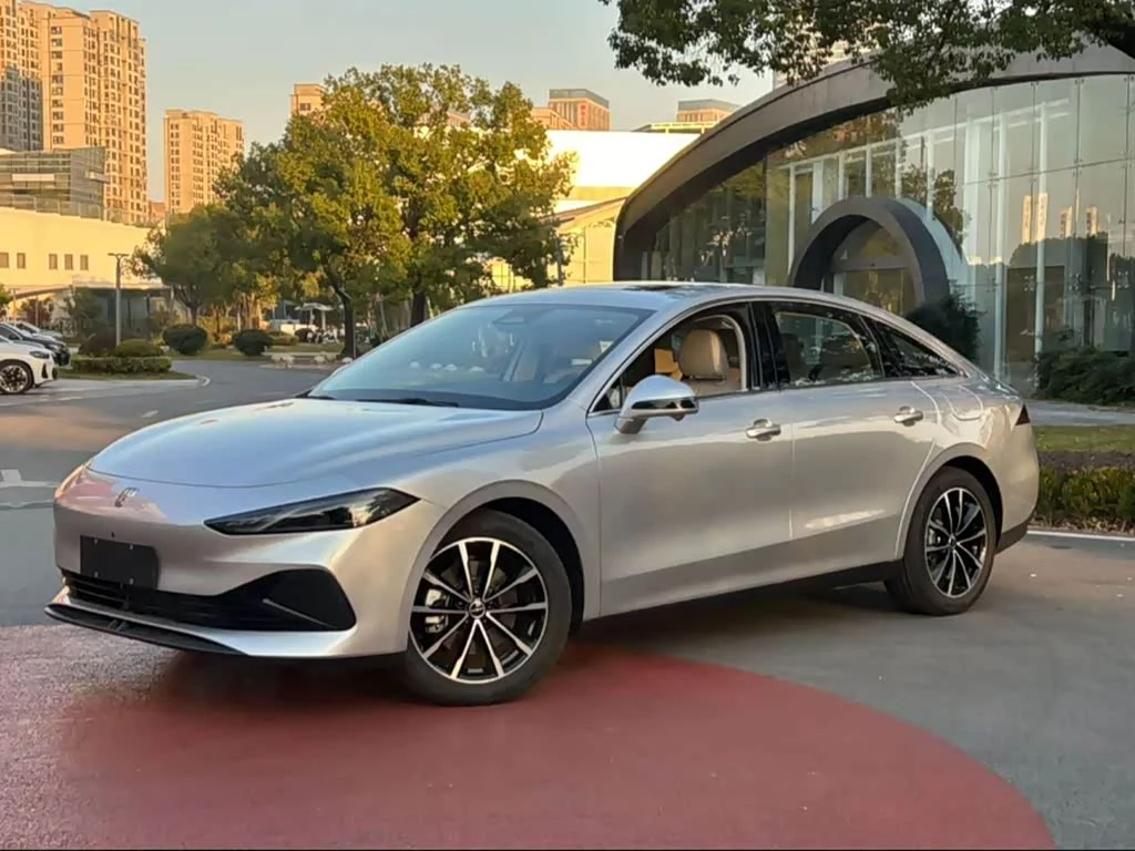Roewe D7