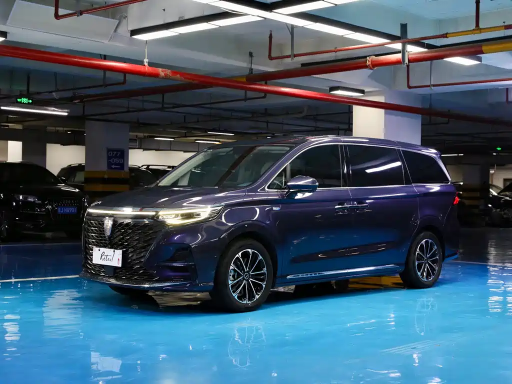 Roewe iMAX8