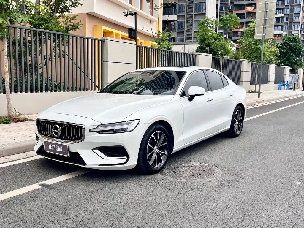 Volvo S60