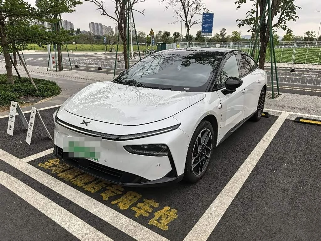 Xpeng P7