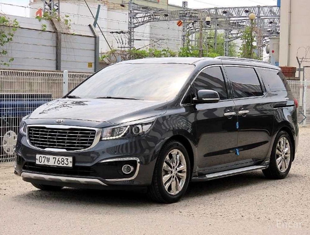 Kia Carnival