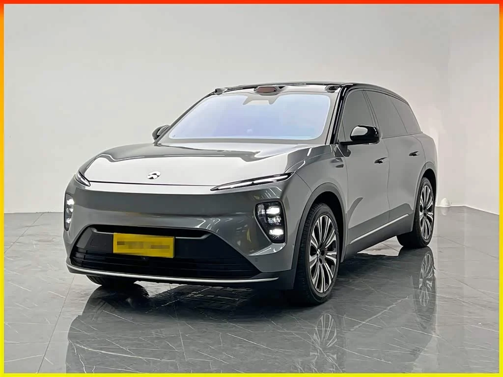 NIO ES8