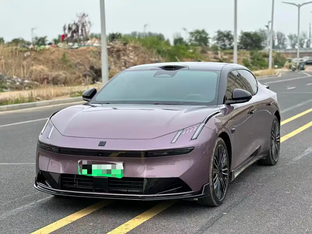 Lynk & Co 10