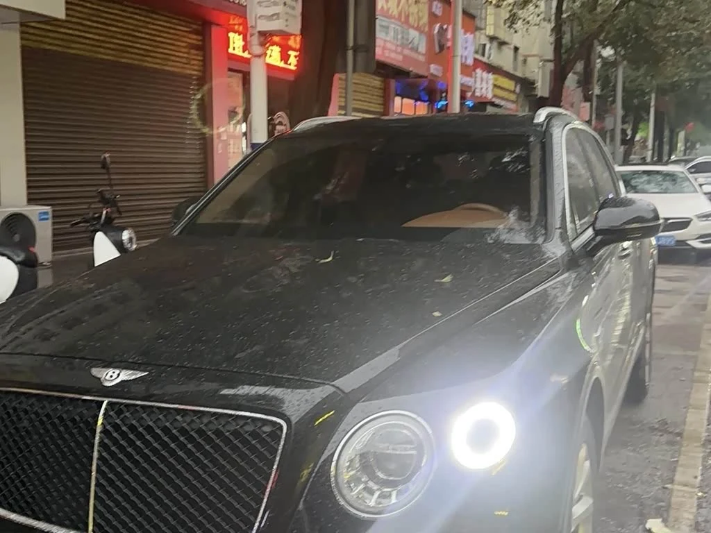 Bentley Bentayga