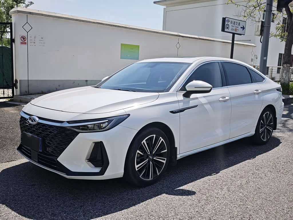 Chery Arrizo 8