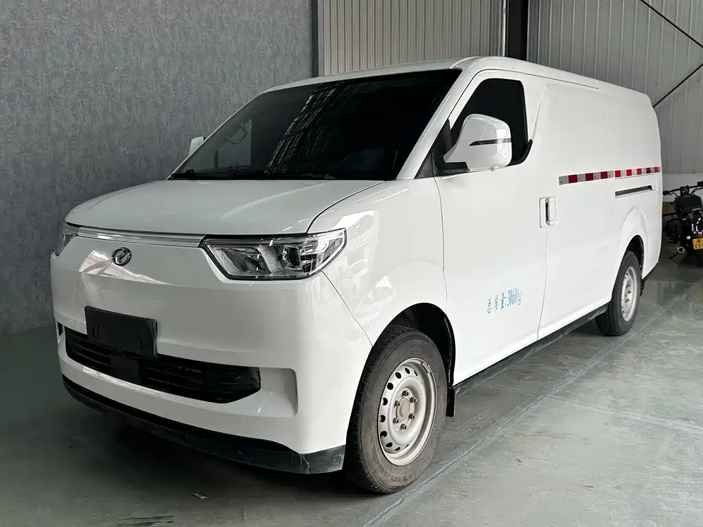 Ruichi Auto EC75