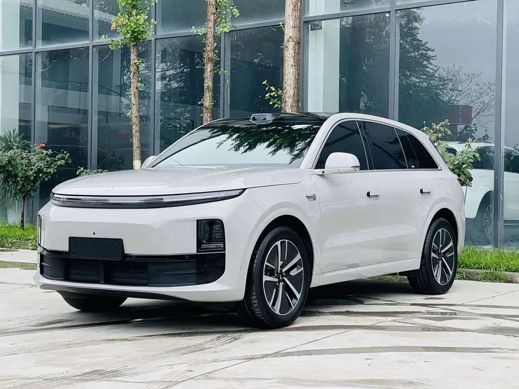 Li Auto L6