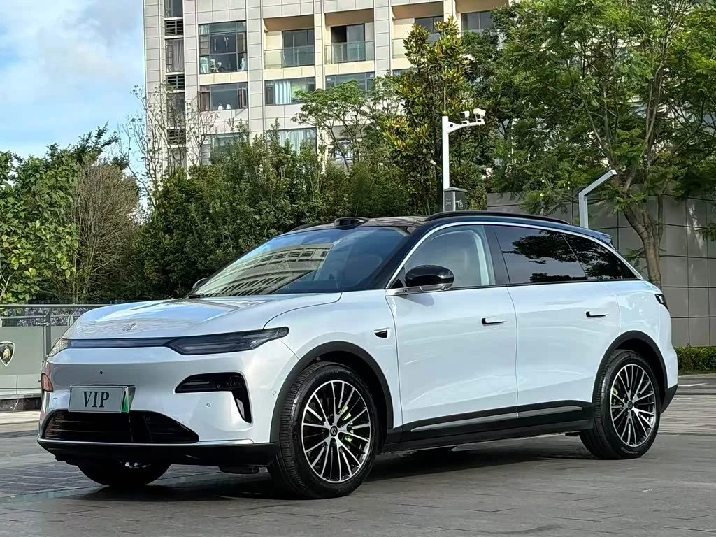 Leapmotor C11