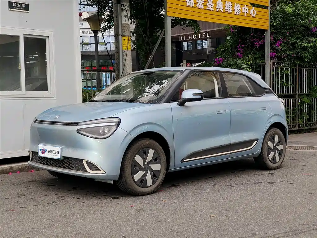 Dongfeng 01