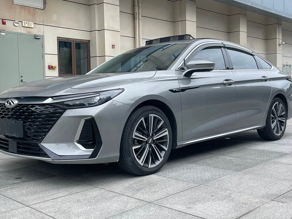 Chery Arrizo 8