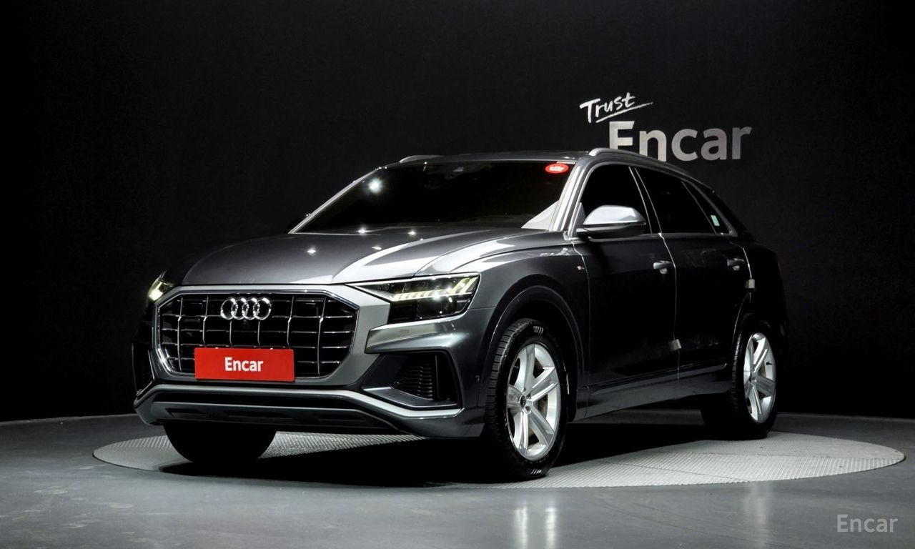 Audi Q8