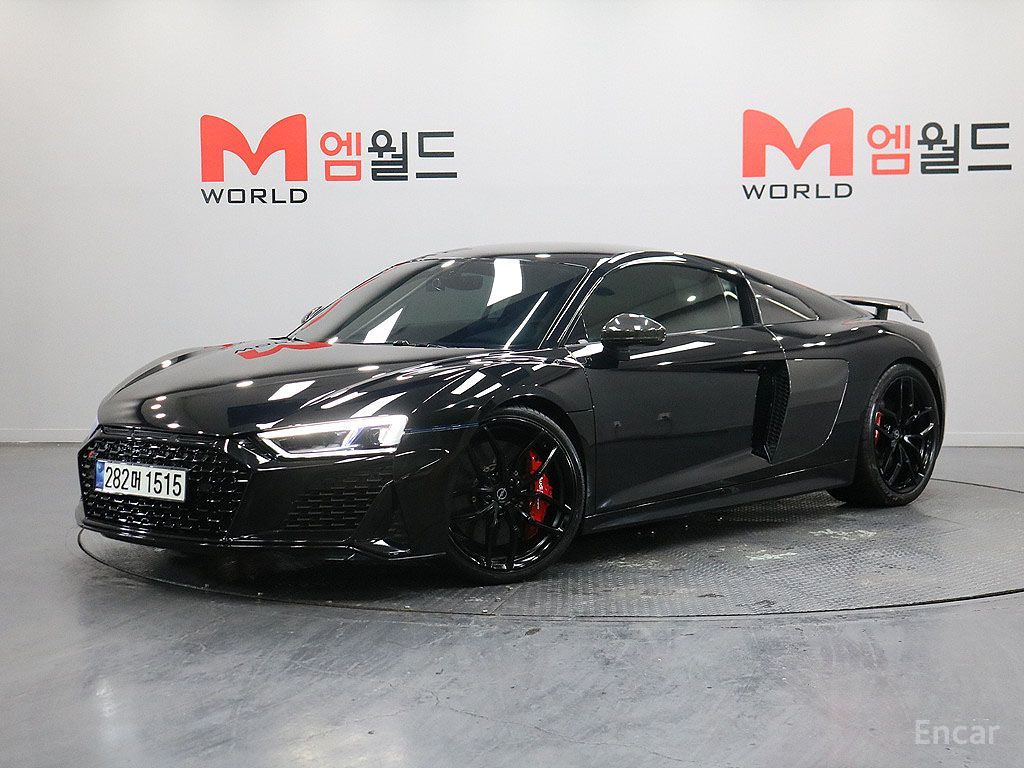 Audi R8