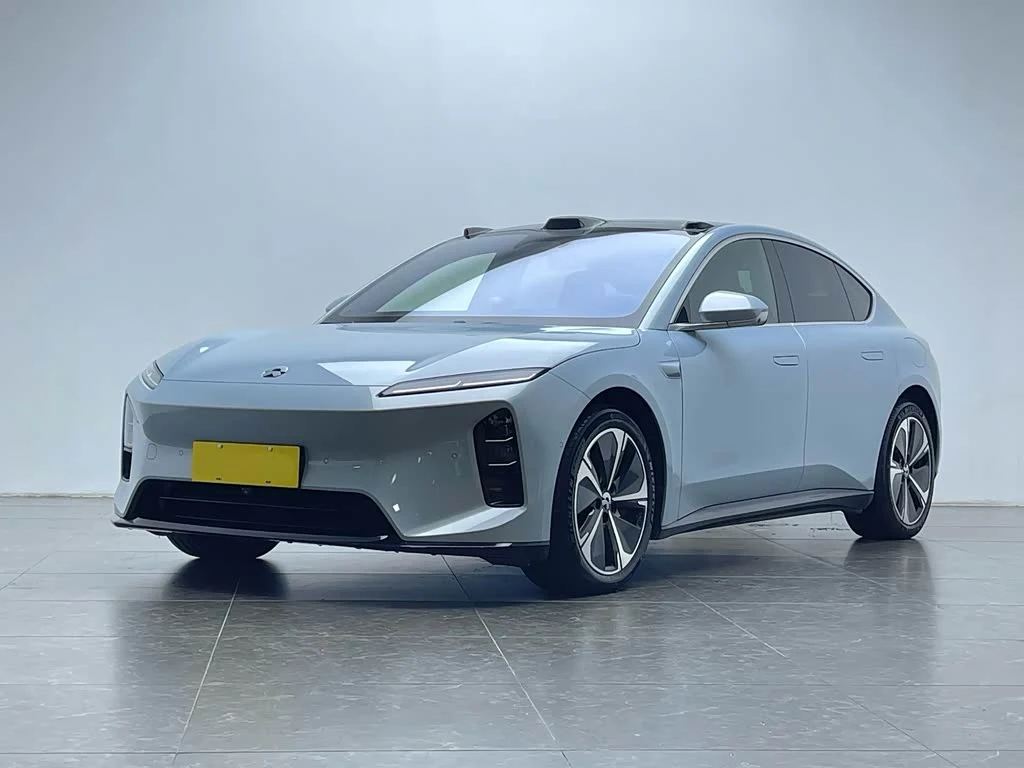 NIO ET5