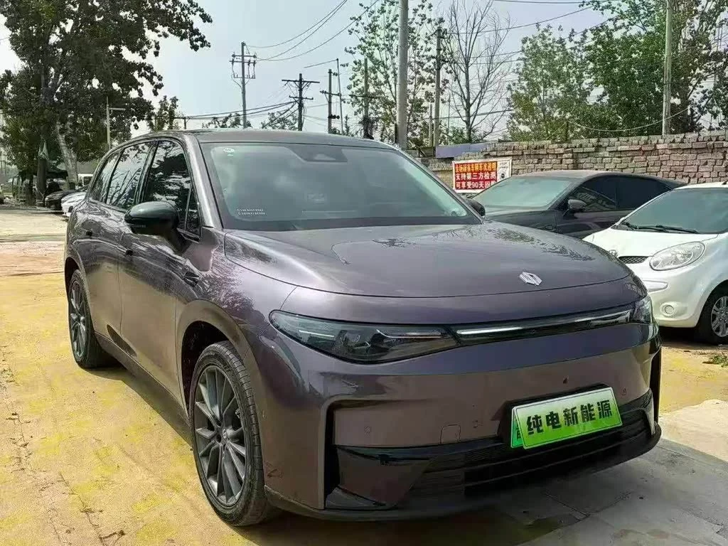 Leapmotor C10