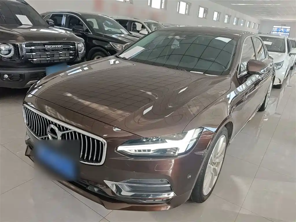 Volvo S90
