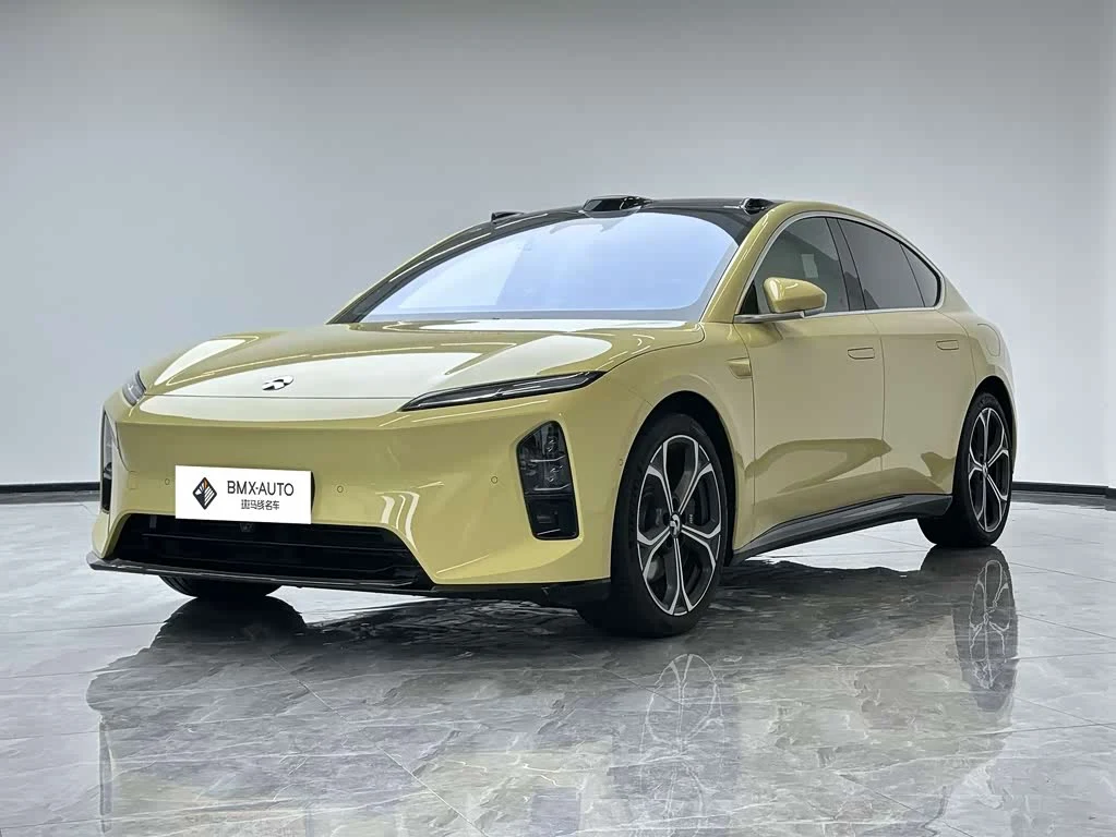 NIO ET5