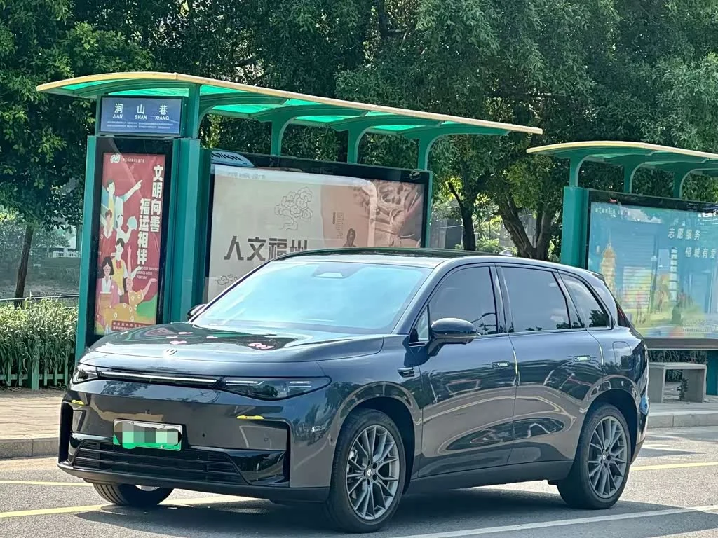Leapmotor C10