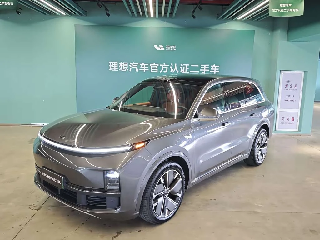 Li Auto L8