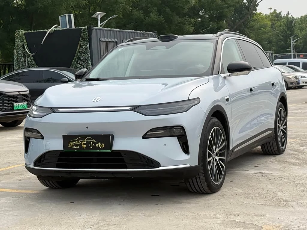 Leapmotor C11