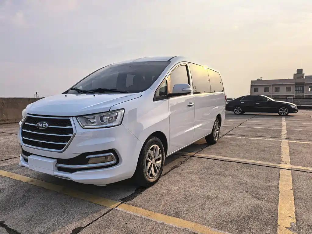 JAC M4