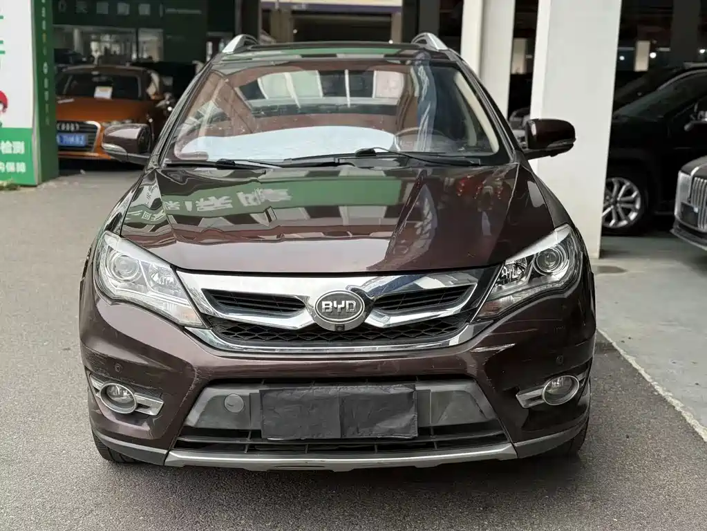 BYD S7