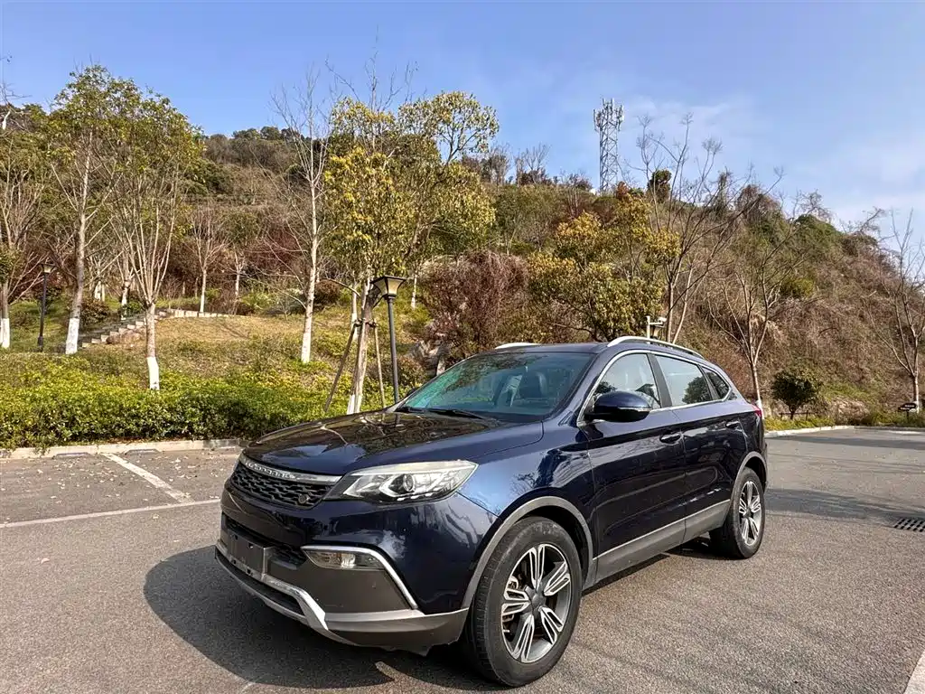 Changfeng CS10