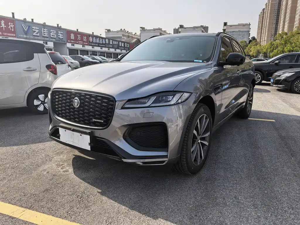 Jaguar F-Pace