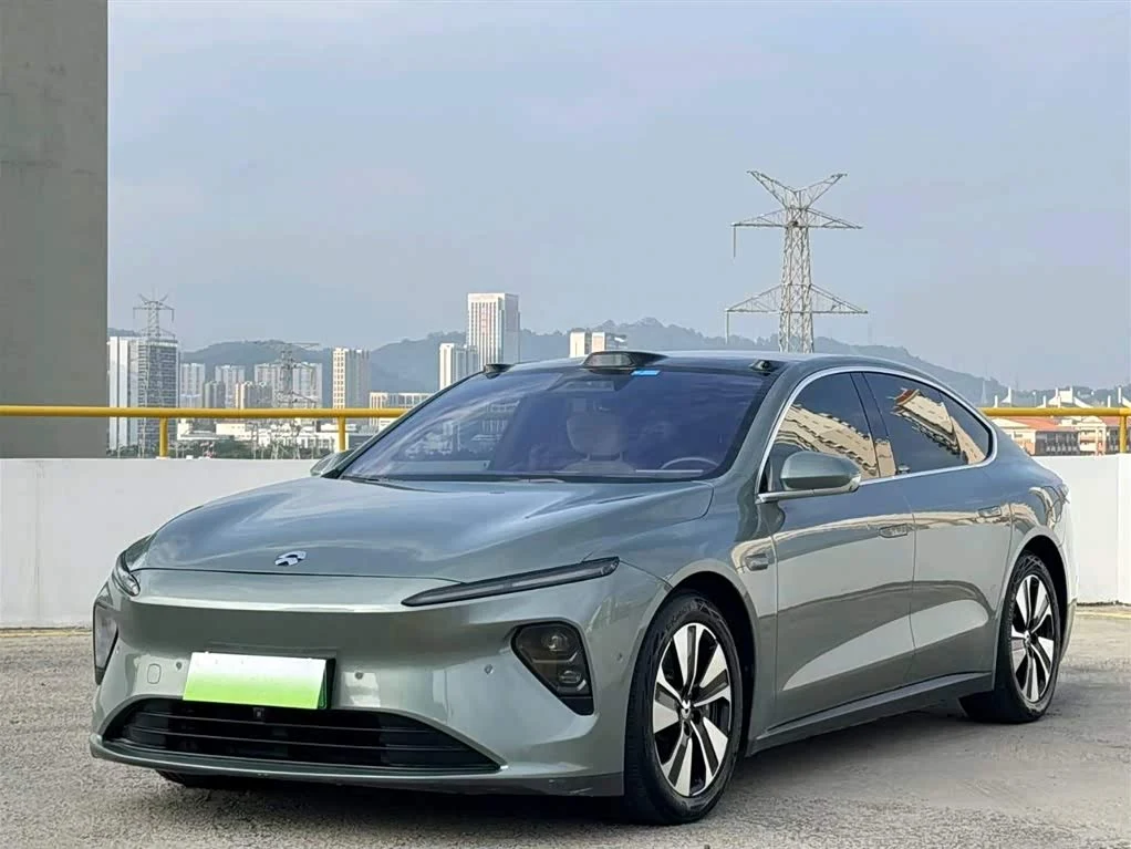 NIO ET7