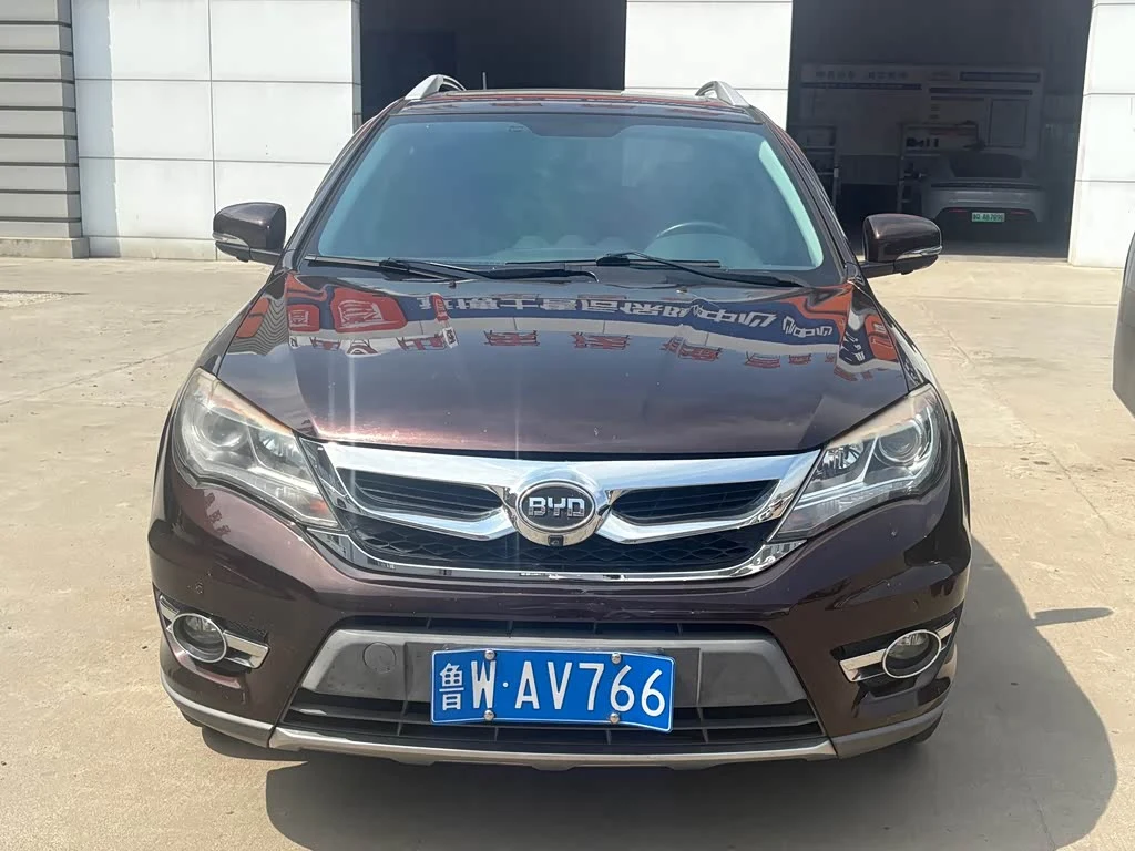 BYD S7