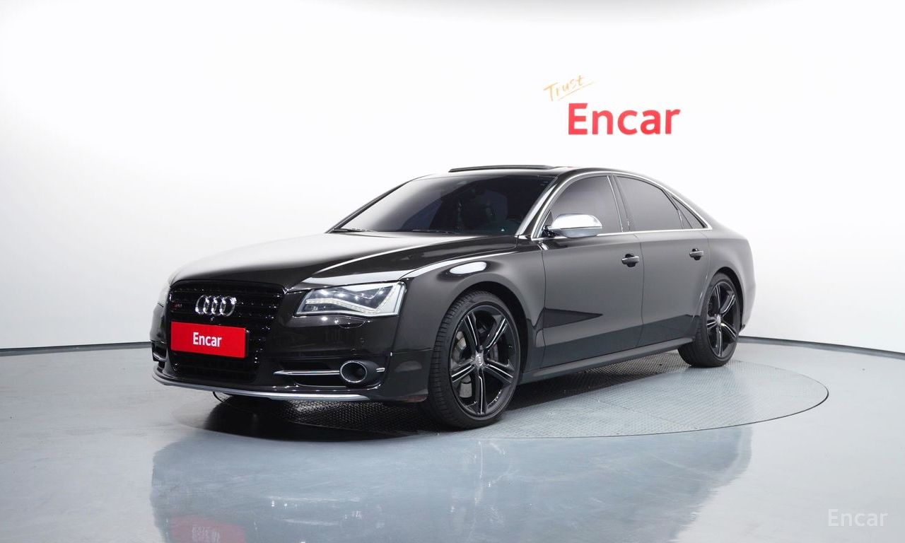 Audi S8
