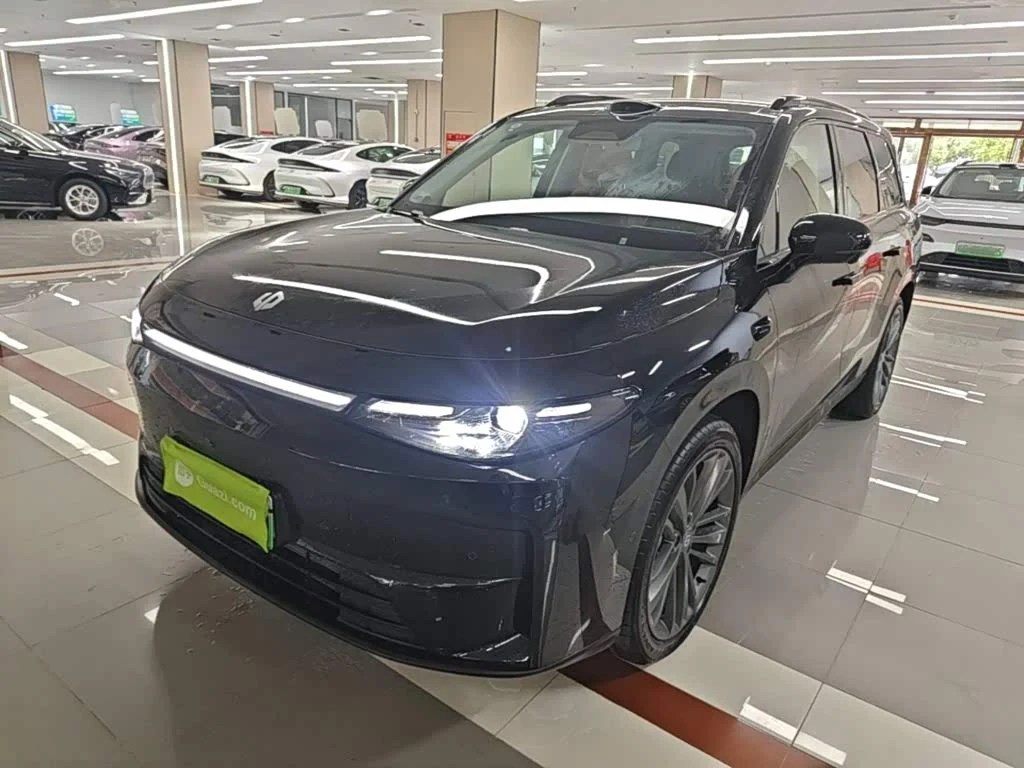 Leapmotor C16