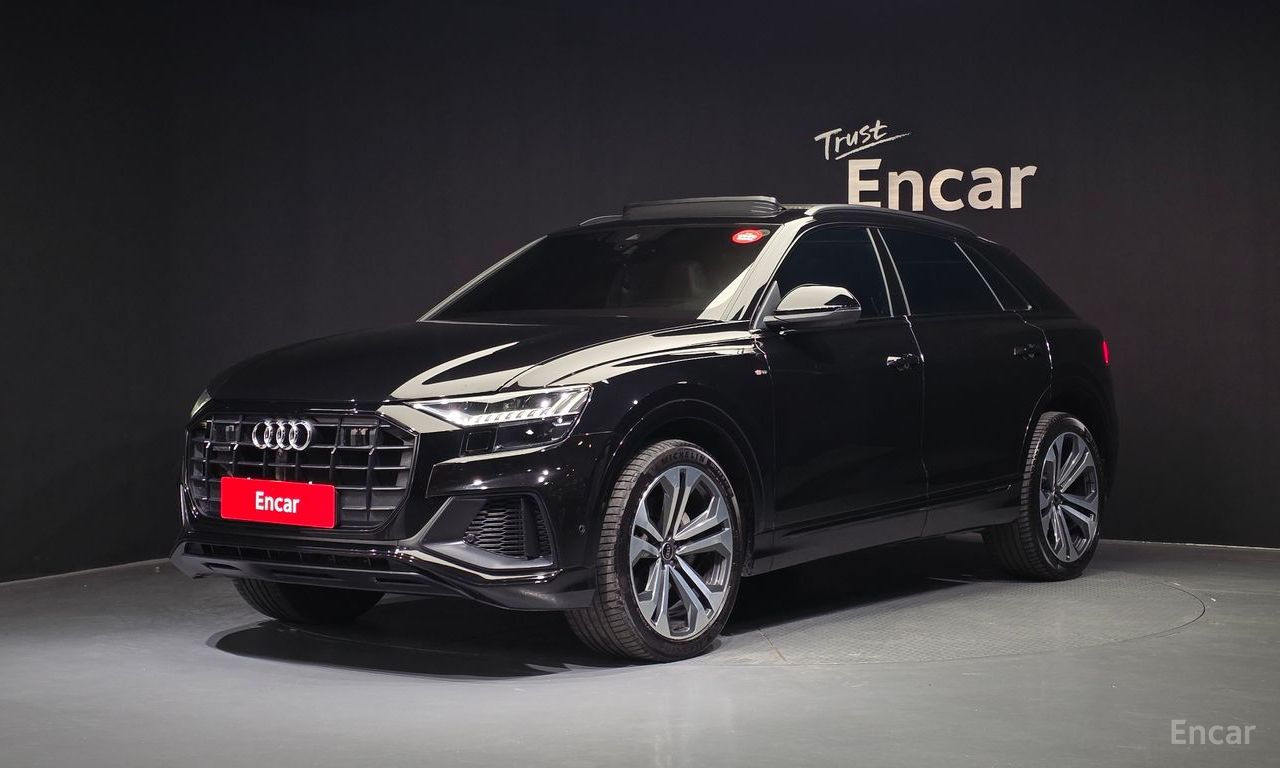 Audi Q8