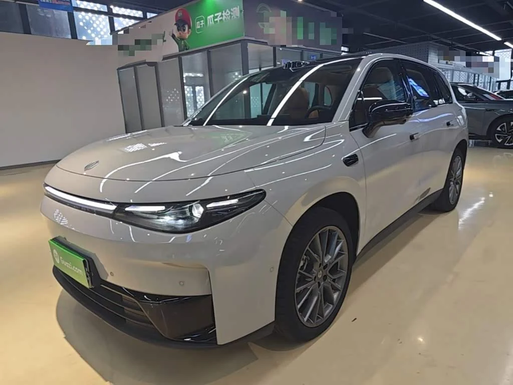 Leapmotor C10