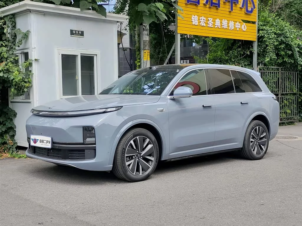 Li Auto L8