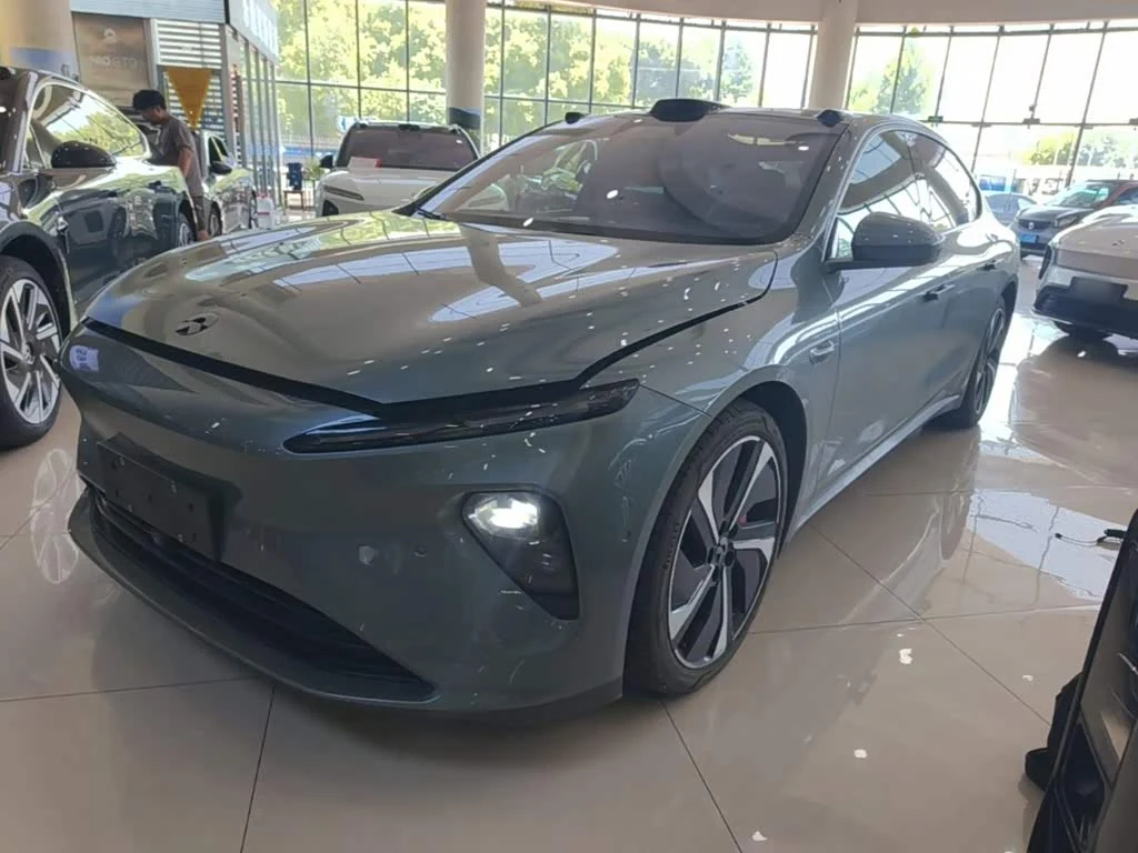 NIO ET7