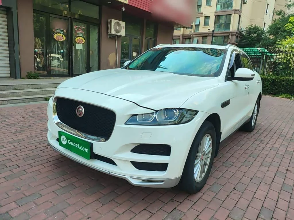 Jaguar F-Pace