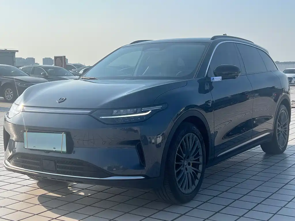 Leapmotor C11