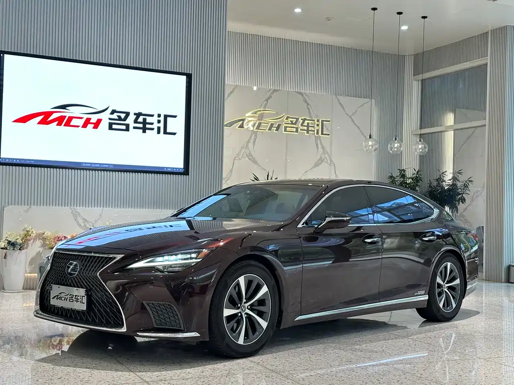 Lexus LS