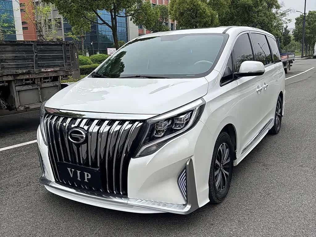 GAC M8