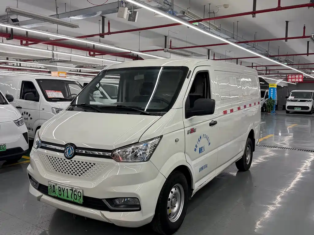 Dongfeng EM26