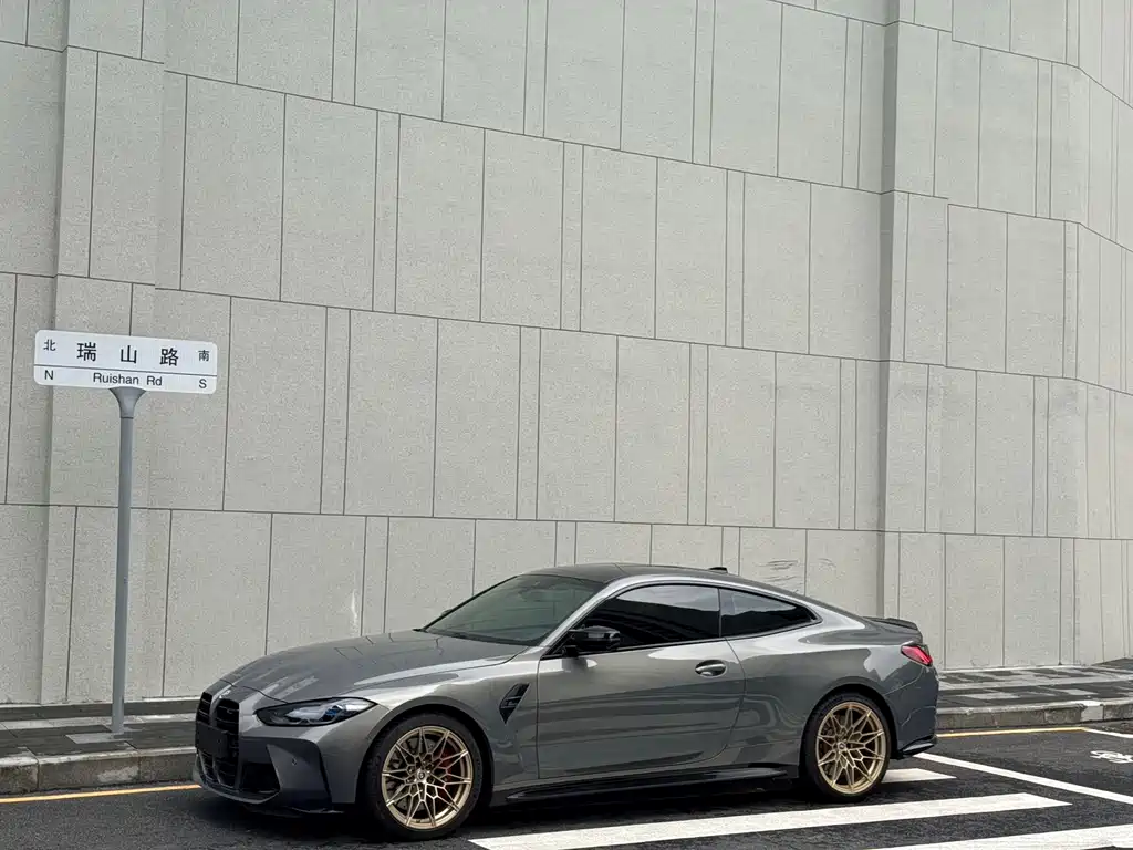 BMW M4