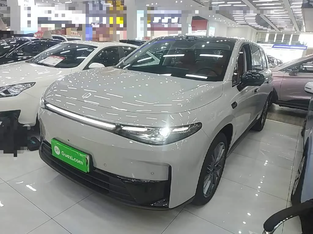 Leapmotor C10